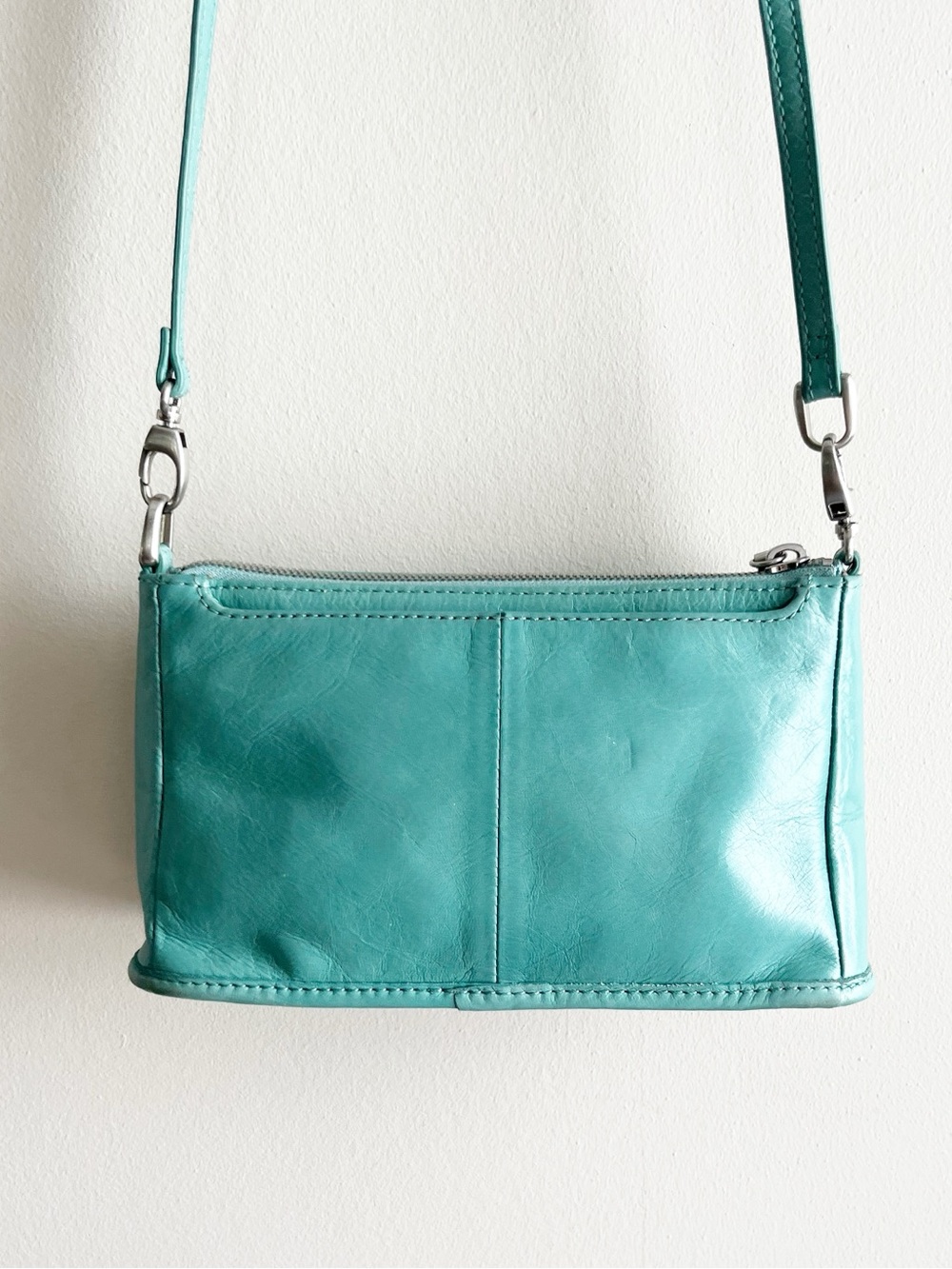 HOBO Cadence Crossbody Leather Bag w/ Adjustable Clip Strap Turquoise - Picture 4 of 10